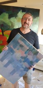 רוברט רוזנברג מחוייך