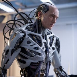 תמונה שמכילה פני אדם, אדם, לבוש, קסדה התיאור נוצר באופן אוטומטי